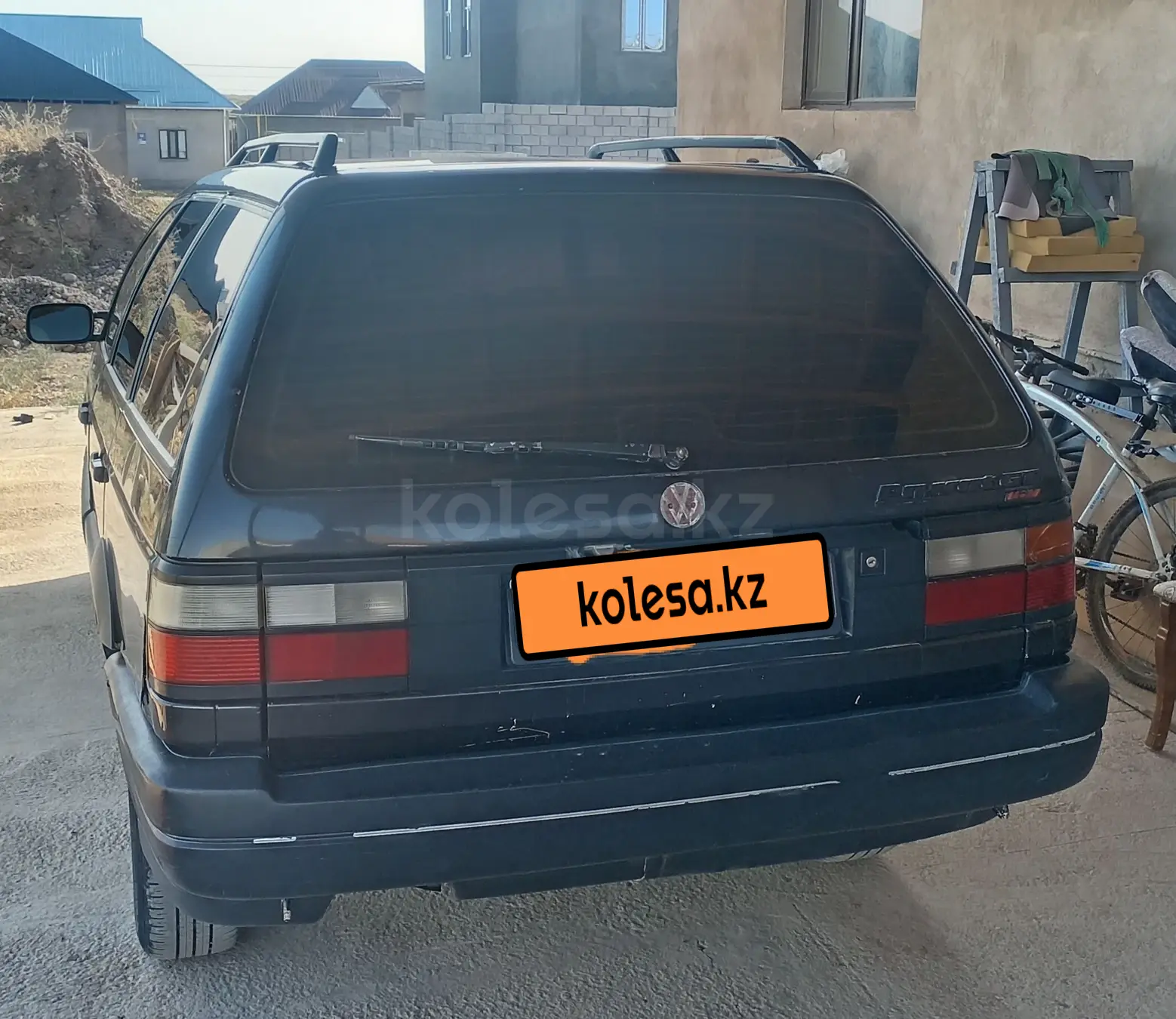 Volkswagen Passat, 1990