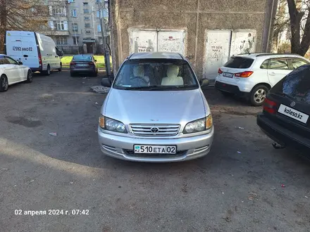 Toyota Ipsum 1997 года за 3 850 000 тг. в Алматы