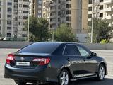 Toyota Camry 2013 года за 7 900 000 тг. в Шымкент – фото 3