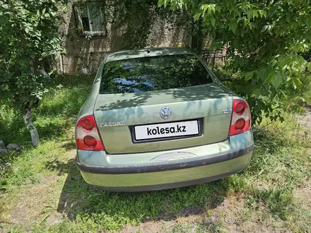 Volkswagen Passat 2001 года за 1 400 000 тг. в Шымкент – фото 2