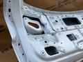 Крышка багажника Toyota RAV4 2020-2025 ORIGINAL (белый и черный) за 10 000 тг. в Алматы – фото 6