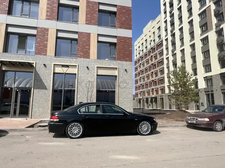 BMW 740 2005 года за 7 500 000 тг. в Астана – фото 38