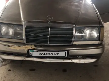 Mercedes-Benz E 300 1988 года за 800 000 тг. в Алматы – фото 4