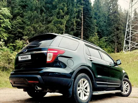 Ford Explorer 2014 года за 10 000 000 тг. в Алматы – фото 4