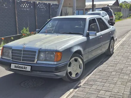 Mercedes-Benz E 230 1992 года за 1 400 000 тг. в Тараз – фото 4