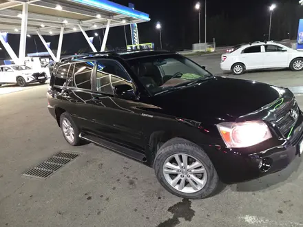 Toyota Highlander 2005 года за 6 870 000 тг. в Алматы – фото 2