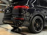 Porsche Cayenne 2015 года за 25 000 000 тг. в Алматы