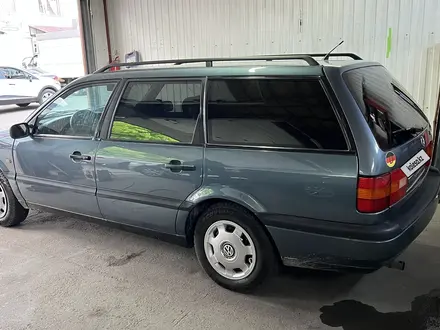 Volkswagen Passat 1995 года за 2 200 000 тг. в Шымкент