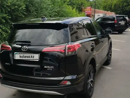 Toyota RAV4 2019 года за 15 500 000 тг. в Астана – фото 4