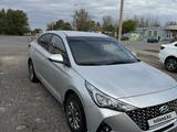 Hyundai Accent 2022 года за 7 100 000 тг. в Костанай – фото 2