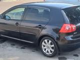 Volkswagen Golf 2005 годаfor4 200 000 тг. в Алматы – фото 5