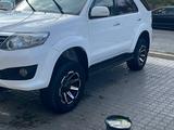 Toyota Fortuner 2014 года за 12 000 000 тг. в Актау – фото 2