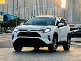 Toyota RAV4 2021 года за 9 300 000 тг. в Астана – фото 3