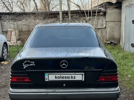 Mercedes-Benz E 200 1992 года за 1 300 000 тг. в Шымкент – фото 8