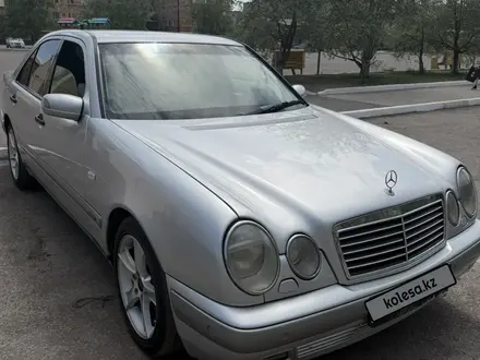 Mercedes-Benz E 240 1999 года за 3 500 000 тг. в Караганда
