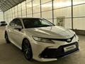 Toyota Camry 2021 годаfor16 700 000 тг. в Шымкент – фото 3