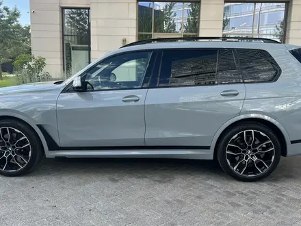 BMW X7 2023 года за 55 000 000 тг. в Алматы – фото 4