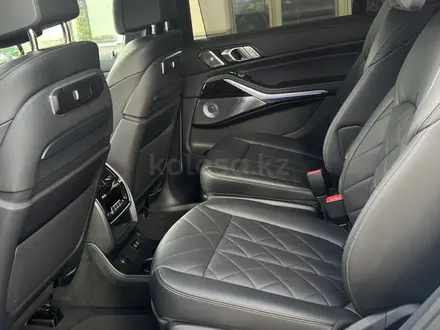 BMW X7 2023 года за 55 000 000 тг. в Алматы – фото 9