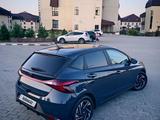 Hyundai i20 2023 года за 7 000 000 тг. в Усть-Каменогорск – фото 2