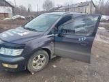 Mitsubishi Space Wagon 1999 года за 2 800 000 тг. в Усть-Каменогорск – фото 2