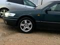 Toyota Camry 1998 года за 3 600 000 тг. в Жанаозен – фото 6