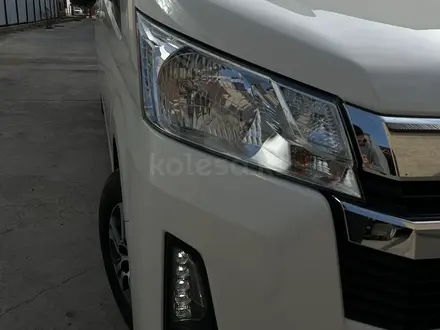 Toyota Hiace 2022 года за 25 000 000 тг. в Атырау