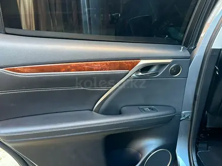 Lexus RX 350 2018 года за 14 200 000 тг. в Уральск – фото 6