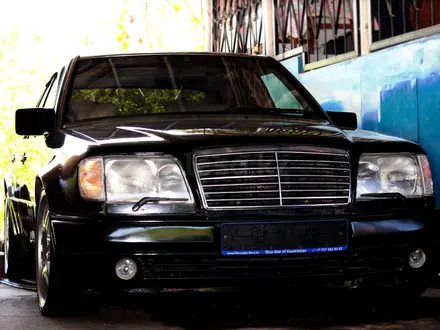 Mercedes-Benz E 500 1993 года за 12 000 000 тг. в Алматы – фото 3