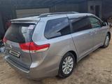 Toyota Sienna 2014 года за 12 200 000 тг. в Алматы – фото 2