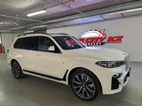 BMW X7 2021 года за 47 300 000 тг. в Астана – фото 2