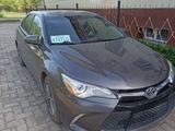 Toyota Camry 2015 года за 8 700 000 тг. в Уральск – фото 2