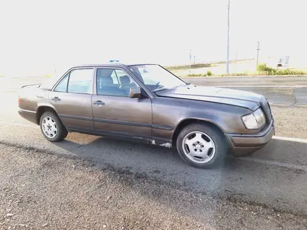 Mercedes-Benz E 300 1989 года за 400 000 тг. в Семей – фото 8