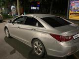 Hyundai Sonata 2010 года за 4 600 000 тг. в Алматы – фото 2