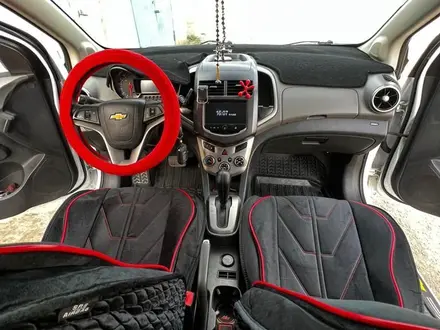 Chevrolet Aveo 2013 года за 4 000 000 тг. в Сатпаев – фото 9