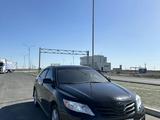 Toyota Camry 2011 года за 7 400 000 тг. в Атырау – фото 2