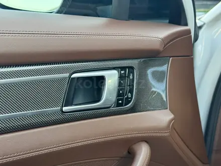 Porsche Panamera 2021 года за 75 000 000 тг. в Алматы – фото 28