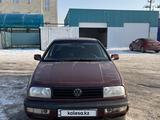 Volkswagen Vento 1992 годаfor1 700 000 тг. в Астана – фото 4