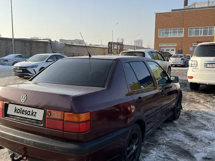 Volkswagen Vento 1992 года за 1 700 000 тг. в Астана – фото 9