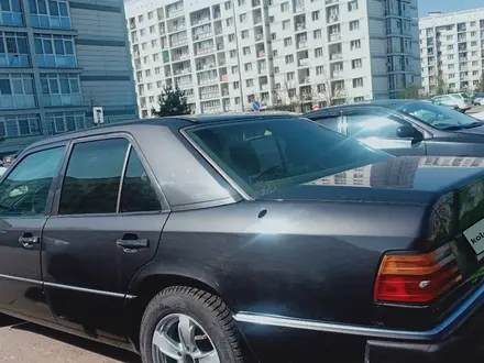 Mercedes-Benz E 260 1992 года за 1 200 000 тг. в Алматы – фото 5