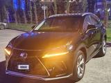 Lexus NX 200t 2016 года за 10 800 000 тг. в Актобе – фото 2