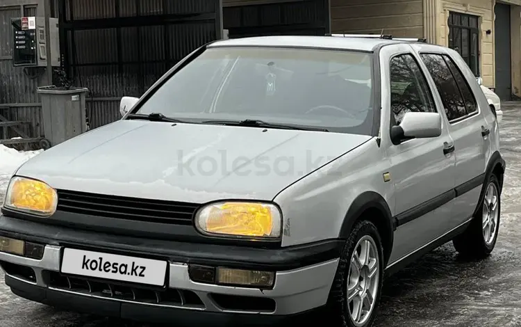 Volkswagen Golf 1993 года за 1 800 000 тг. в Алматы