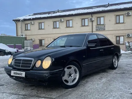 Mercedes-Benz E 320 1998 года за 3 200 000 тг. в Атырау