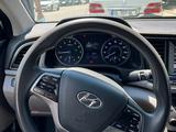 Hyundai Elantra 2016 года за 7 300 000 тг. в Атырау – фото 2
