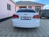 Chevrolet Cruze 2014 года за 3 800 000 тг. в Атырау – фото 5