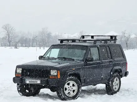 Jeep Cherokee 1993 года за 3 600 000 тг. в Алматы