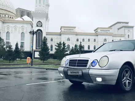 Mercedes-Benz E 320 1997 года за 2 750 000 тг. в Астана – фото 6