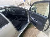 Toyota Camry 2002 годаүшін3 700 000 тг. в Актобе – фото 4