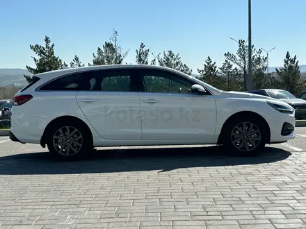 Hyundai i30 2023 года за 10 990 000 тг. в Усть-Каменогорск – фото 2