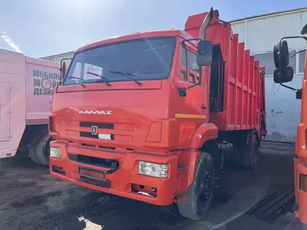 КамАЗ  65115 2017 года за 14 000 000 тг. в Астана – фото 2