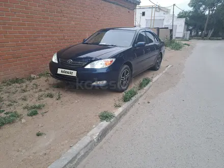 Toyota Camry 2003 года за 6 000 000 тг. в Атырау – фото 2